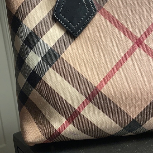 Burberry tote - Picture 9 of 10